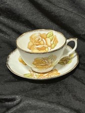Roslyn Fine Bone China Yellow Roses Cup and Saucer Made In England pattern 8550 picture