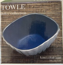 TOWLE Silversmiths Dolce Collection Square Aluminum Fluted Colbalt Bowl 5 Inches picture