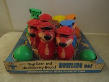 Vintage Yogi Bear and Huckleberry Hound Bowling Set in Box Hanna Barbera 1960's picture