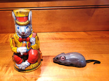 Vintage J Chein Uncle Wiggily Tin Litho Bank With Bonus Friction Mouse Toy picture