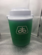 Pioneer Farm Seed Rubbermaid Brand Water Jug Vintage ;HALF GAL. #1502 Excellent  picture
