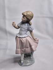 RARE 1981 LLADRO NAO Village Girl Holding Pink Skirt w Blue Shirt MINT COND picture