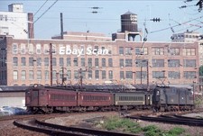 Original 35mm Kodachrome Slide CR Conrail GG1 PC PRR Trains 1977 picture