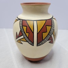 VTG Signed A&R Sandia Jemez Pueblo N.M. Pottery Vase 6