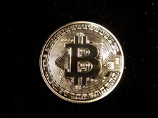 BITCOIN. CRYPTO CURRENCY COLLECTIBLE. 40 mm. + picture