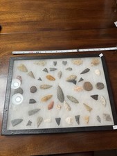 rare NATIVE AMERICAN INDIAN arrowhead /artifact collection 12”x16” Over 45 Piece picture