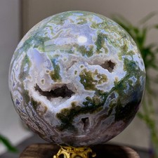 271g Natural green water grass agate ball quartz Crystal sphere healing picture