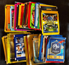 LOT 71 POUCHES PACKETS PANINI TOPPS EDIS MERLIN FIGURE 1984/2023 SEALED picture
