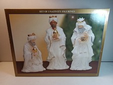 New Bon Ton Jade Porcelain Nativity Set Gold Accent 3 Wise Men With Gifts  picture