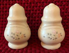 Pfaltzgraff FF Floral Beige Ceramic Salt & Pepper Shakers Set Airtight 1980s picture