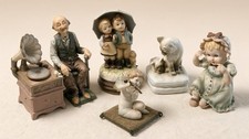 Set of 5 Vintage porcelain figurines picture
