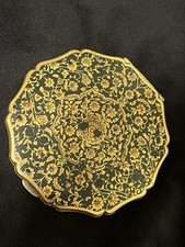 Stratton England Vintage Gold Tone Scalloped Powder Compact Made UK picture