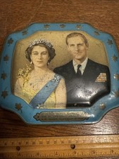 1959 HM QUEEN ELIZABETH II ST LAWRENCE SEAWAY SOUVENIR TIN GEORGE W. HORNER & CO picture