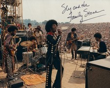 pt378 Sly and the Family Stone on Stage at Woodstock 1969 