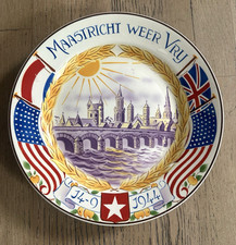 First Liberated City of Holland Collector Plate 1944 Maastricht Weer Vry 9in Vtg picture