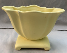 Vintage Art Deco Royal Haeger Style Ceramic Fluted Soft Yellow Floral Vase MCM picture