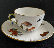 Antique 1917 Herend Hungary Hand Painted Teacup Saucer Set Market Garden Design picture