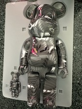 2025 Designercon Auracles Chris Brown Medicom 400% 100% Be@rbrick Set Signed picture