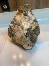 Large Beautiful Display Piece of Quartz 11