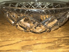 Vintage Heavy Pressed Glass Diamond Pattern Serving/Fruit Bowl ~9.5