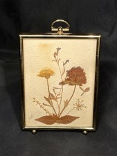VINTAGE BRASS CONVEX GLASS PHOTO PICTURE FRAME 3.5 X 4.5” W FlOWER ART picture