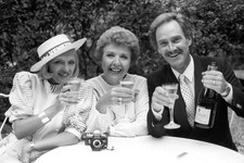 Actress Noele Gordon who played former motel boss Meg Mortimer in - Old Photo picture