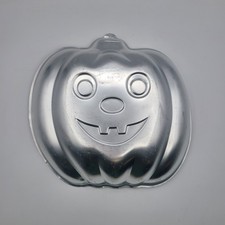 VINTAGE 1987 WILTON PUMPKIN HALLOWEEN JACK-O-LANTERN CAKE PAN #502-9414 picture