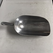 Lehman's Heavy Duty Cast Aluminum Bulk Food or Grain Scoop 84 Ounce picture