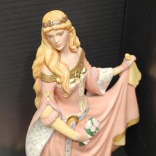 Lenox Legendary Princesses Guinevere Figurine 1990 Original Box Retired 24K Gold picture