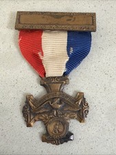 WWI Wyoming NY World War Service Medal Pin w/ 1917-1918 Ribbon Bar picture