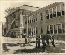 1959 Press Photo Exterior of Building in Covington, Louisiana - nox15498 picture