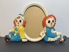 Syroco Vintage 1977 Raggedy Ann & Andy Oval Multicolor Collectible Frame picture