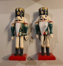 Title: Pair of Vintage Style Wooden Christmas Nutcracker Soldier Figurines - Set picture
