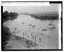 Photo:Arlington Beach 1925 River Swimming Scene picture