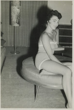 FOUND PHOTO - Gorgeous Woman in swimsuit posing on ottoman mid-century room picture