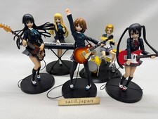 [USED] Banpresto SQ K-ON   Yui, Mio, Ritsu, Tsumugi, Azusa Figure Set of 5 picture