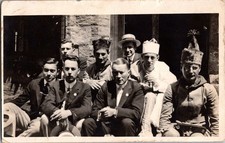 [52g16] Postcard RPPC 1915, Group of College boys, Costumes picture