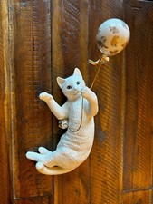 Lenox “Captivation” Cat & Kitten Figurine w/ Balloon – Porcelain – 24K Gold Acce picture