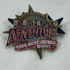 Universal’s Islands of Adventure Applause Award Winner Vintage Lapel Pin picture