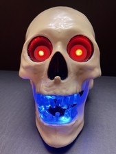 2011 Gemmy Halloween Scary Skull Light Up Red Laser Eyes Motion Activated Silent picture