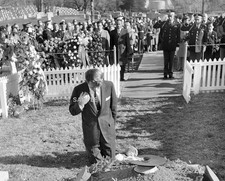 1964 ROBERT F KENNEDY Visits JFK GRAVE Photo (234-H) picture