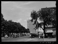 Photo:Madison Wisconsin Main Street 1930s Downtown Automobiles Trees picture