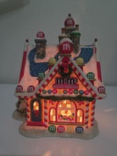 2004 Department 56 M&M’s Village Candy Shoppe Lights up Works Great picture
