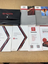 2021 Toyota Venza Owner's Manual Set picture
