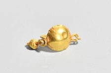 RARE ITEMS A Roman Gold Earring picture