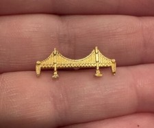 Vintage Golden Gate Bridge San Francisco California Gold-Tone Lapel Pin Tie Tack picture