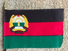 AFGHANISTAN FORMER FLAG 1980-1987 ORIGINAL VINTAGE TABLE FLAG NEW OLD STOCK picture