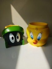 Vintage KFC Looney Tunes Plastic Mugs Tweety Bird & Marvin The Martian 1992/95 picture
