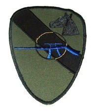 ORIGINAL CUT-EDGE 1960's VIETNAMESE MADE SUBDUED 1st CAV. DIV. SNIPER PATCH picture
