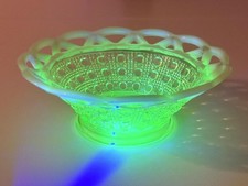 Green Uranium Vaseline Imperial Glass Katy Opalescent White Lace Edge Bowl picture